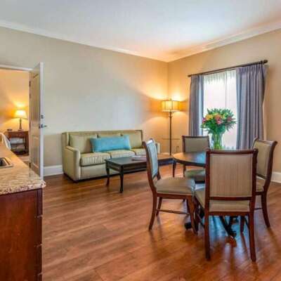 Kingoneroomsuite63f66d3cbe370edited 651cad5da8414